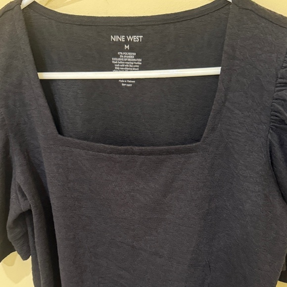 Nine West Women’s Classic casual Blouse | Women’s Puff Sleeve Top Size M Stretch - Picture 5 of 9